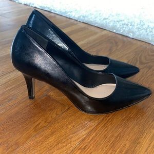 Kelly & Katie Black Herls Size 6.5